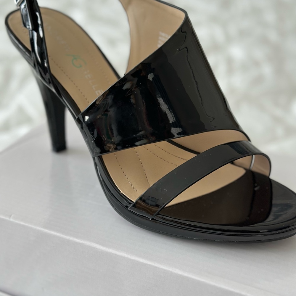 Andrew Gellar patent leather black dressy sandal 9.5W